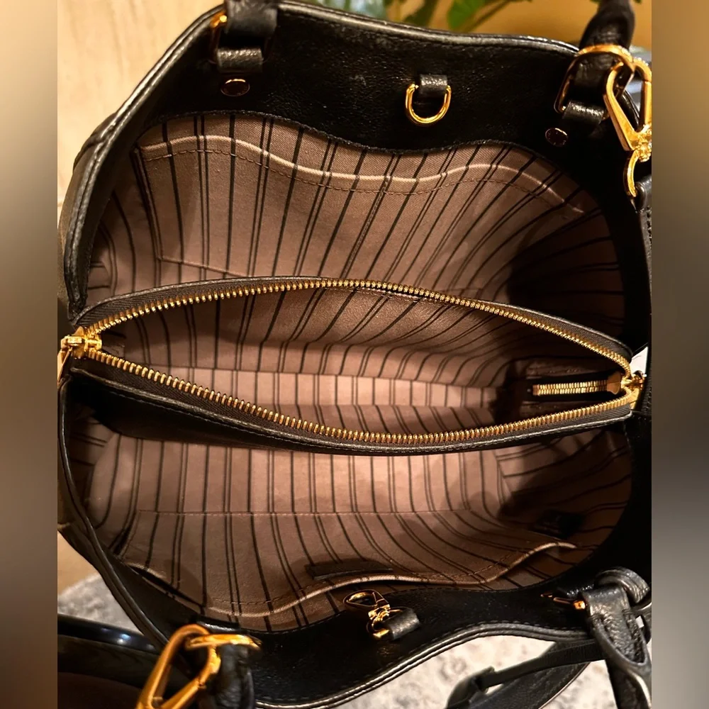 Black Louis Vuitton Montaigne MM Monogram Empriente - Picture 13 of 17